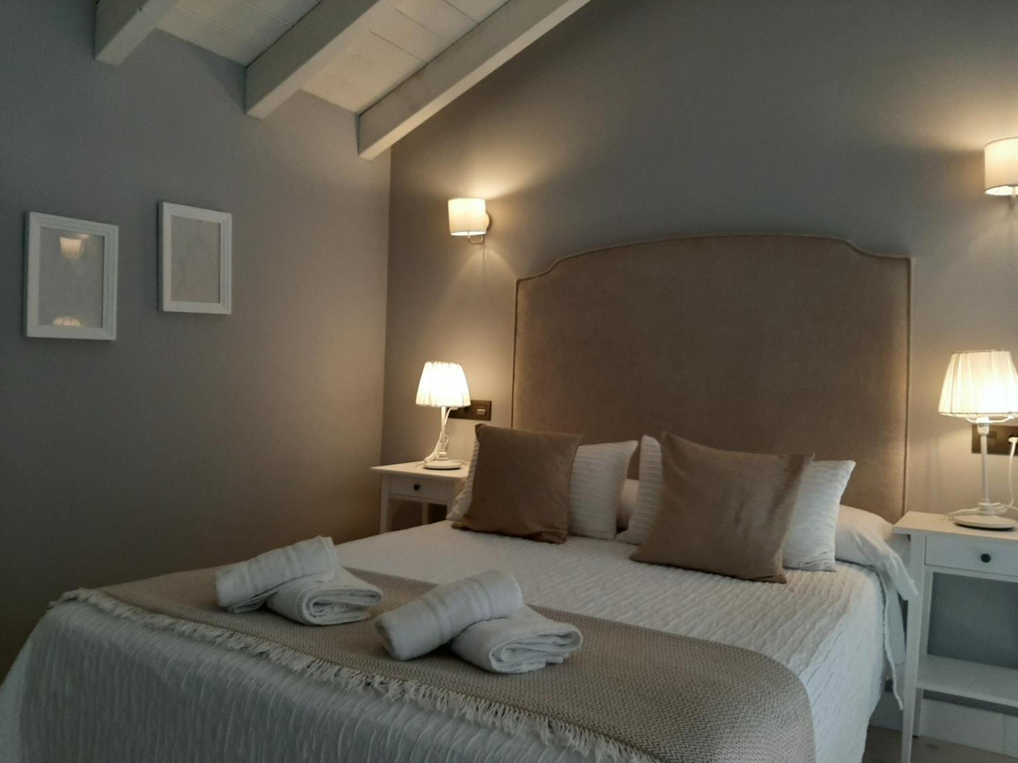 Apartamentos El Llanin Кангас-де-Онис Номер фото